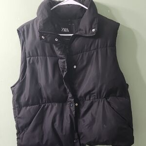 Zara Women's Black Puffer Vest